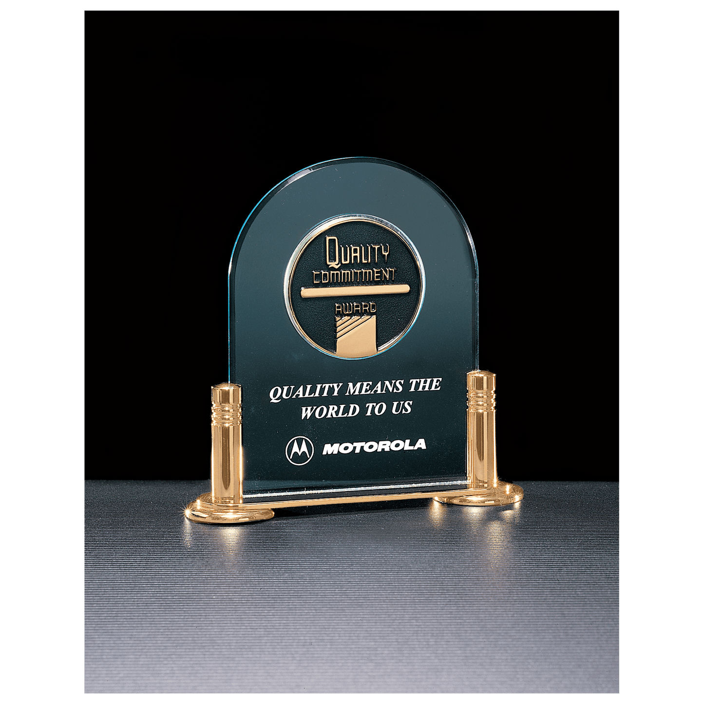6" x 6" Airflyte Series Jade Acrylic with Gold-Plated Brass Base and 2 1/2" CAM Insert