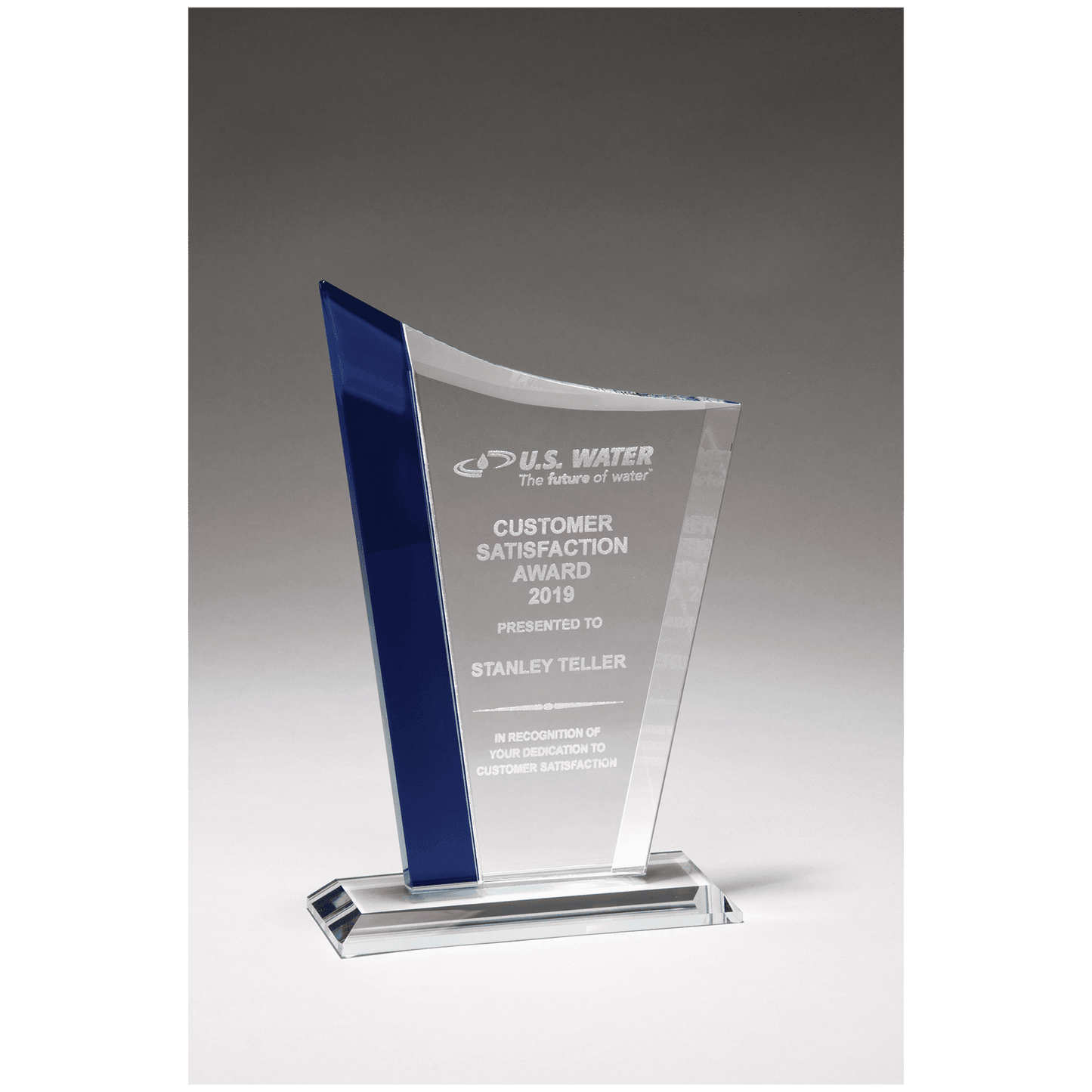 6 1/2" x 9 3/4" Zenith Series Clear Glass Award with Blue Glass Highlights