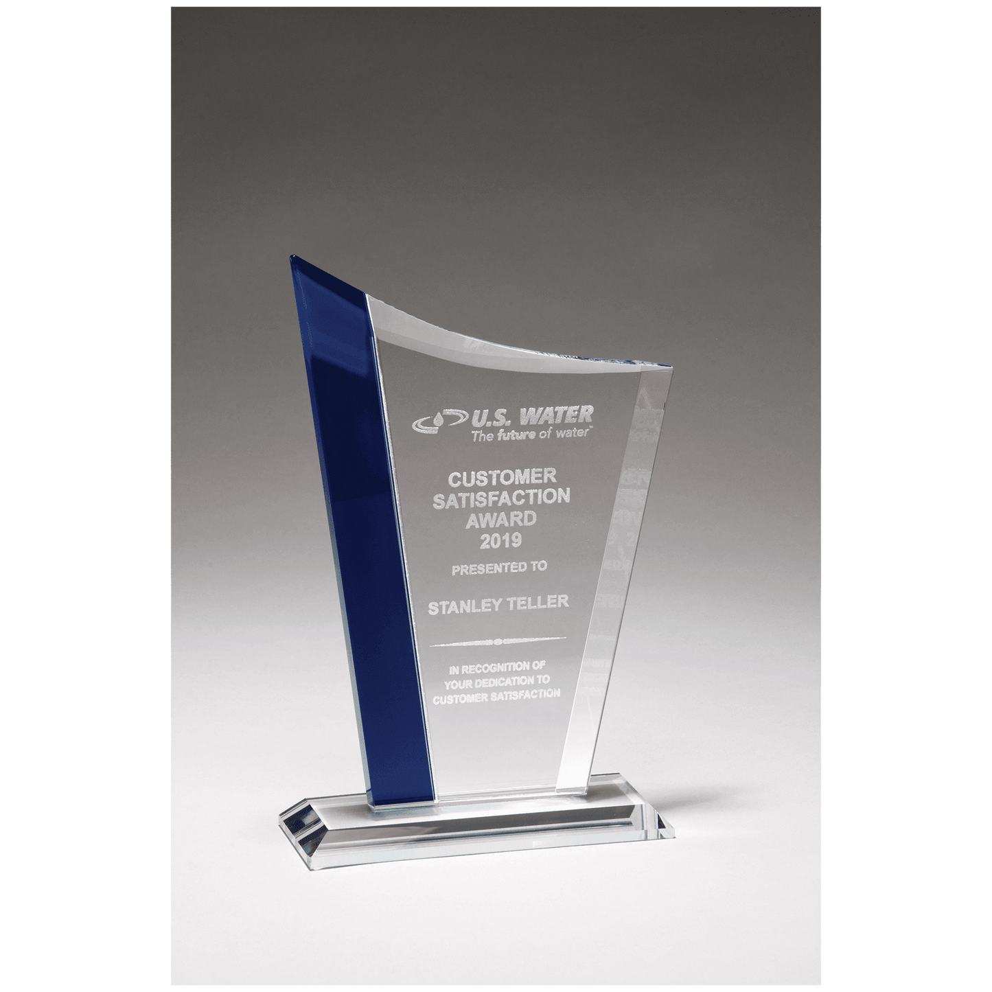 5 1/4 x 8" Zenith Series Clear Glass Award with Blue Glass Highlights