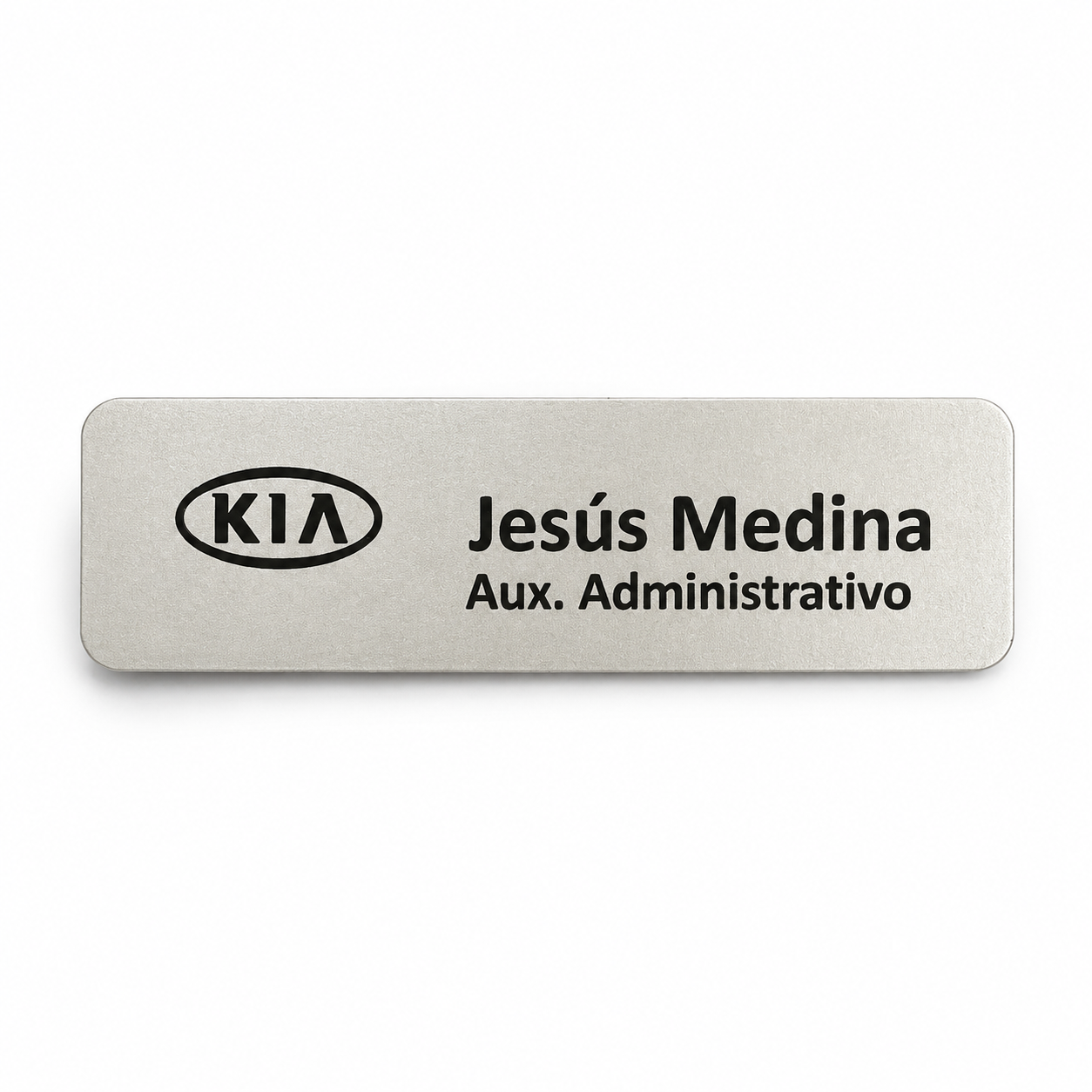 GAF110M. Gafete identificador de aluminio con broche magnético